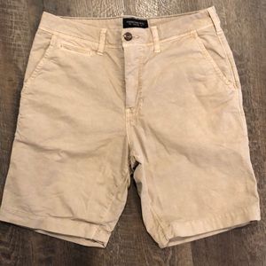 Men’s American Eagle shorts